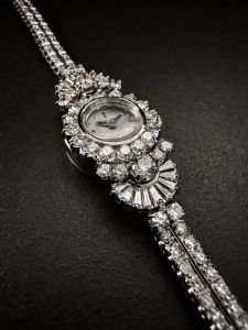 Relógio HAMILTON com Diamantes